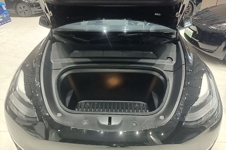 Tesla Model Y 2022 #20 Tesla Model Y 2022 car image #20