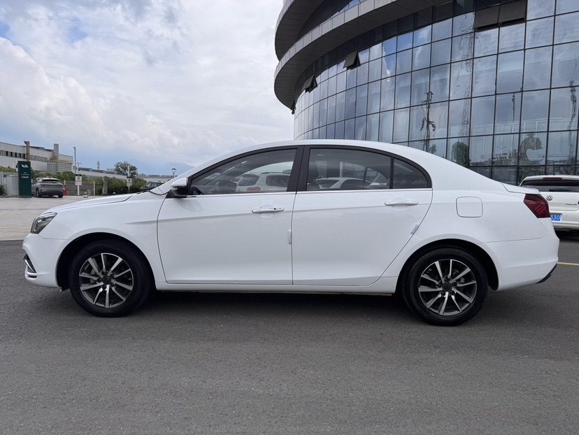 GEELY Emgrand 2021 #9 GEELY Emgrand 2021 car image #9
