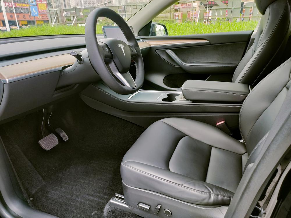 Tesla Model Y 2021 #23 Tesla Model Y 2021 car image #23