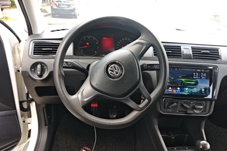 Volkswagen Santana 2020 car image #17