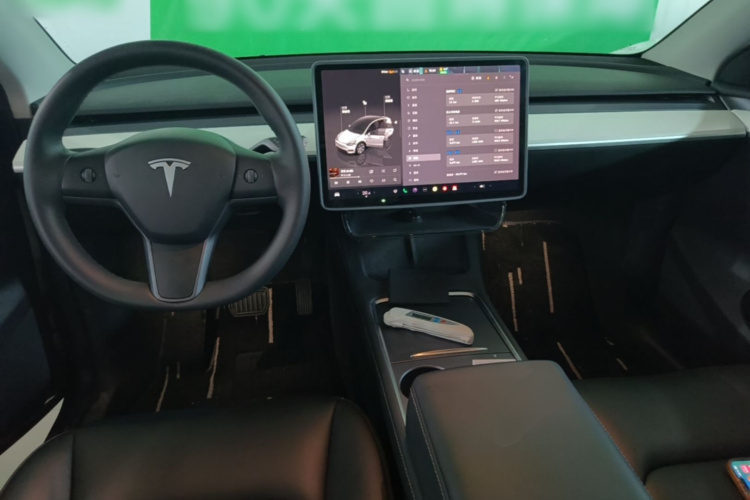 Tesla Model Y 2022 #10 Tesla Model Y 2022 car image #10