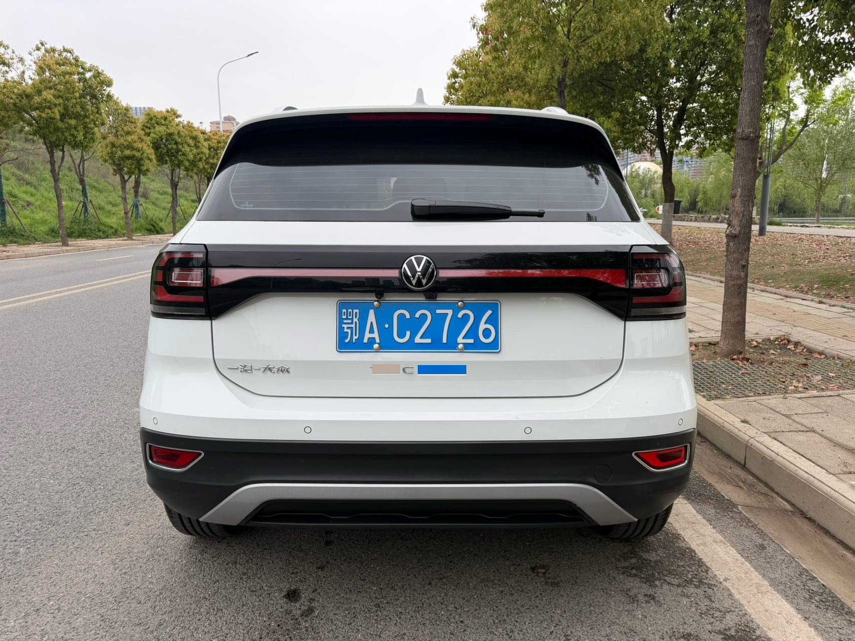 Volkswagen Tacqua 2022 car image #18