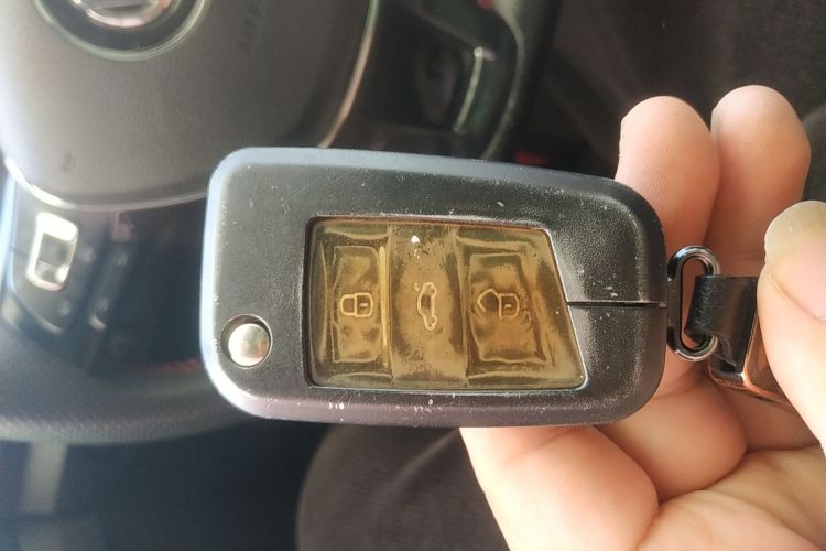 Volkswagen T-Cross 2020 car image #9