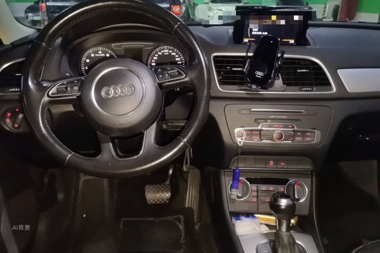 Audi Q3 2017 immagine di auto #11