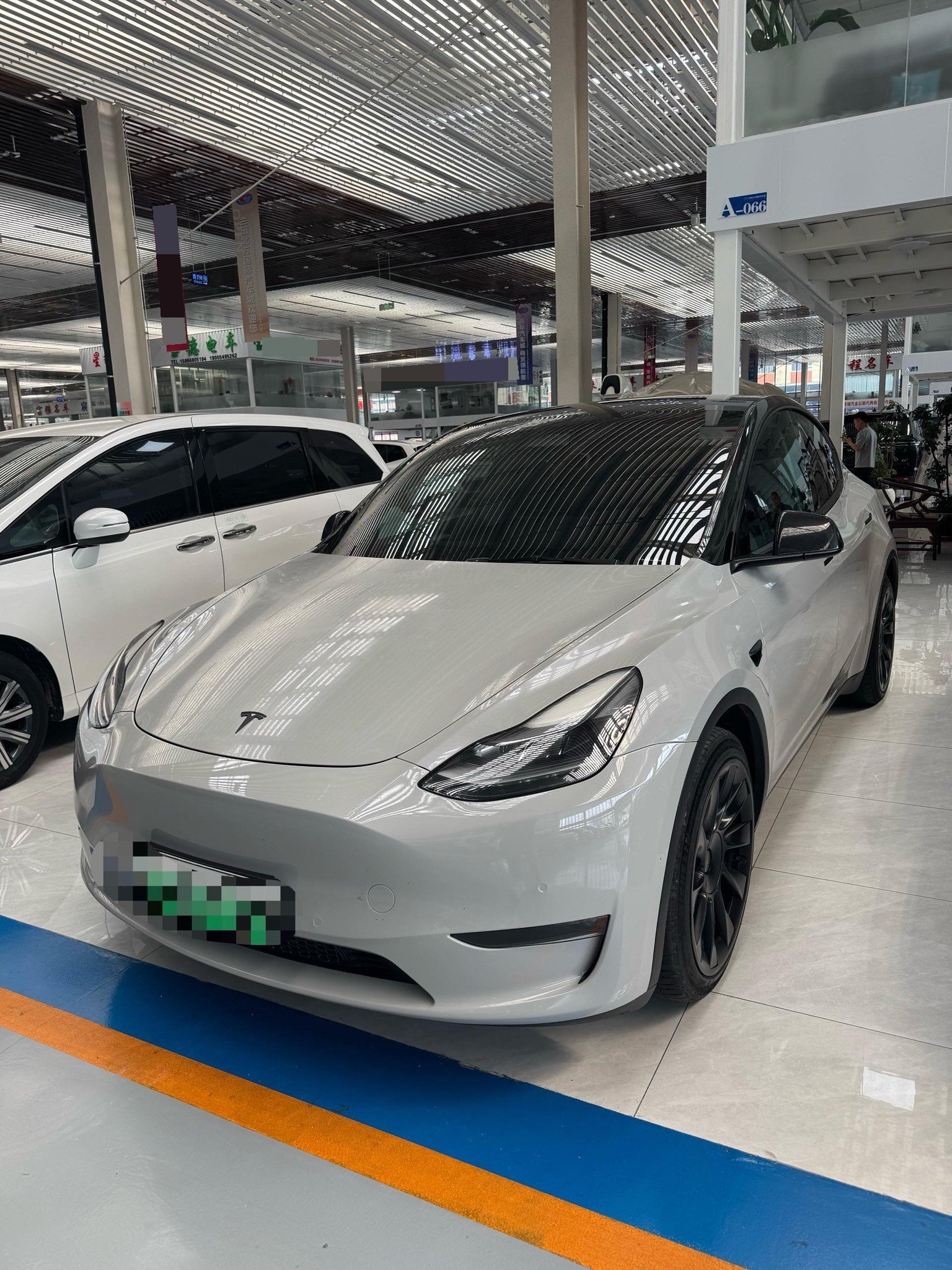 Tesla Model Y 2021 Tesla Model Y 2021 car image