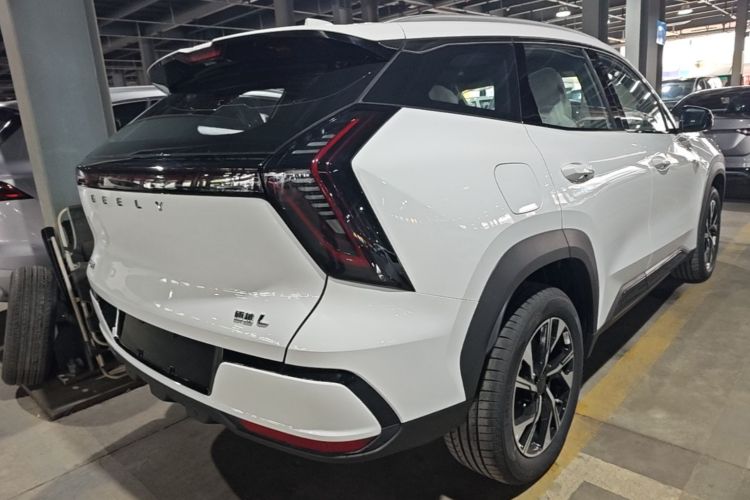 GEELY Boyue L 2026 car image #7