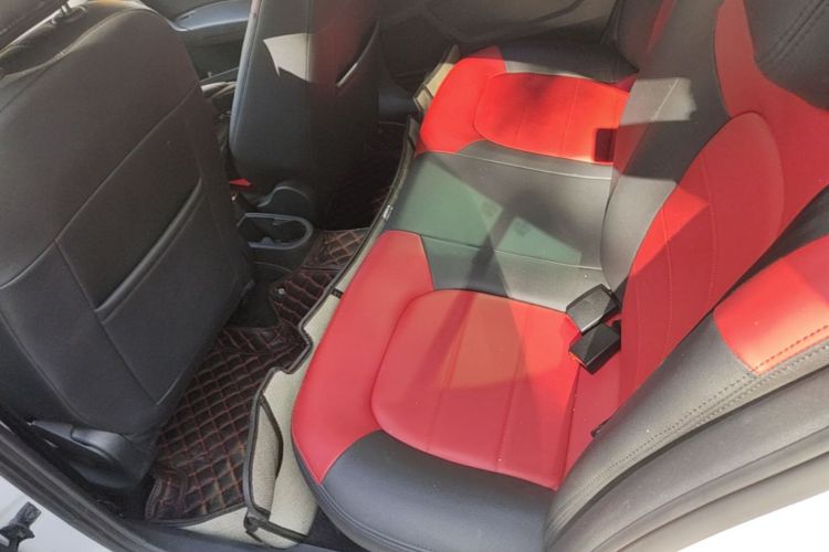 Volkswagen Santana 2018 car image #17