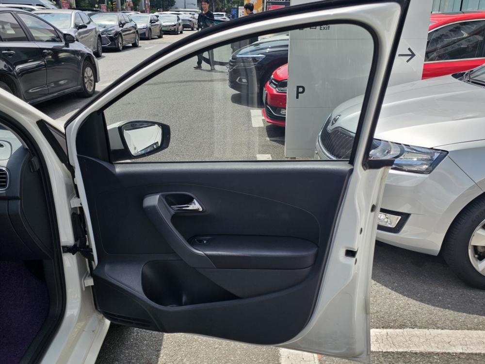 Volkswagen Polo 2018 #19 Volkswagen Polo 2018 car image #19