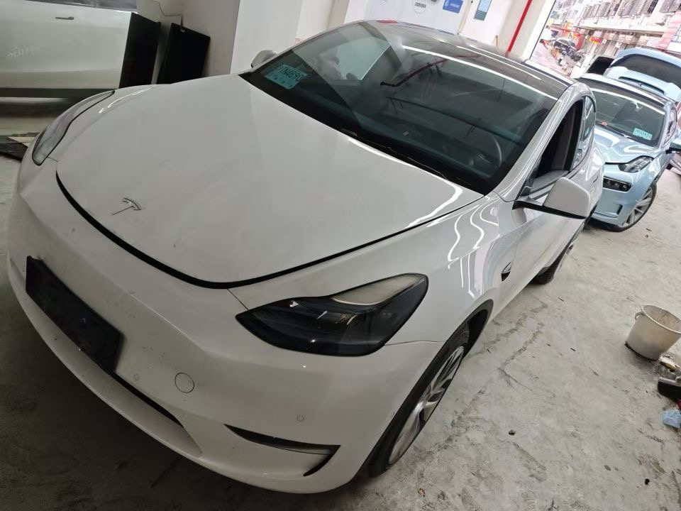 Tesla Model Y 2023 Tesla Model Y 2023 immagine di auto