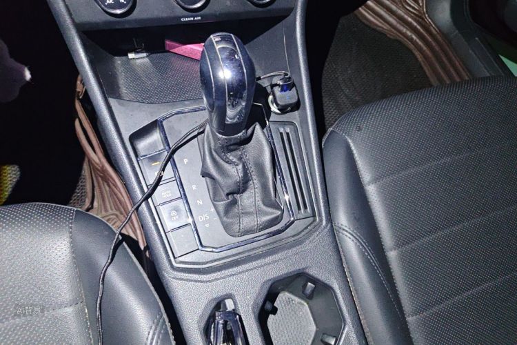 Volkswagen Lavida 2019 car image #16
