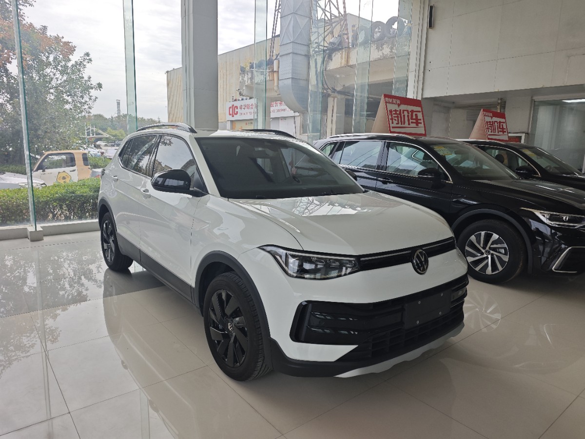 Volkswagen Tharu 2025 car image #3