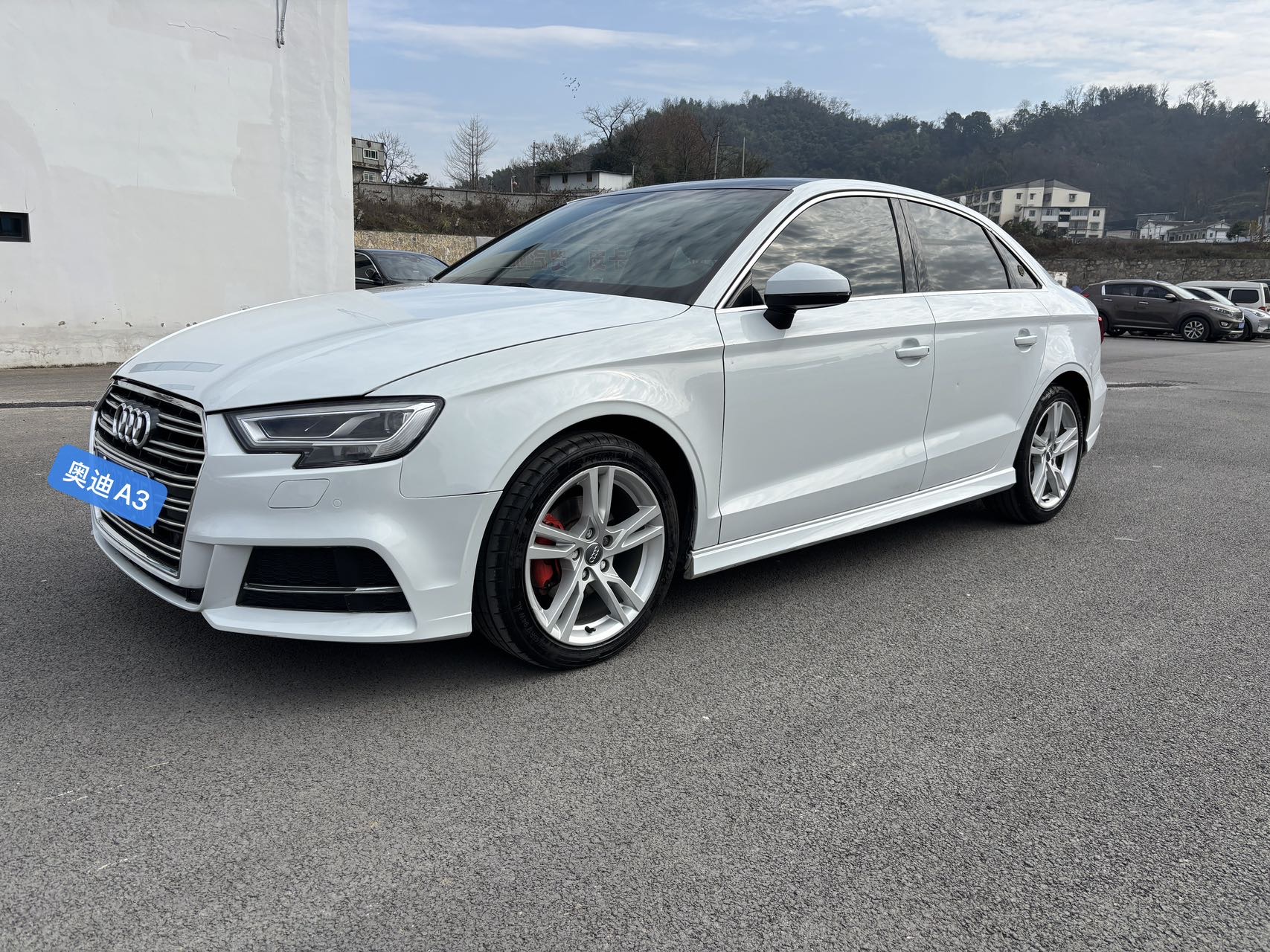 Audi A3 2019 car image 