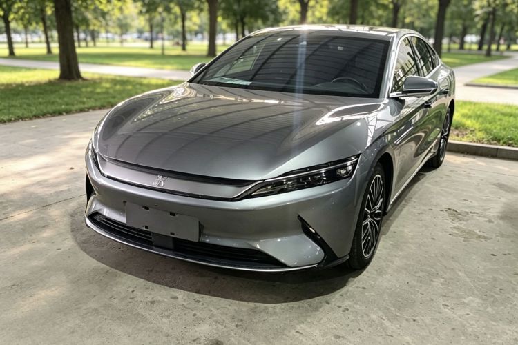 BYD Han 2022 car image #2