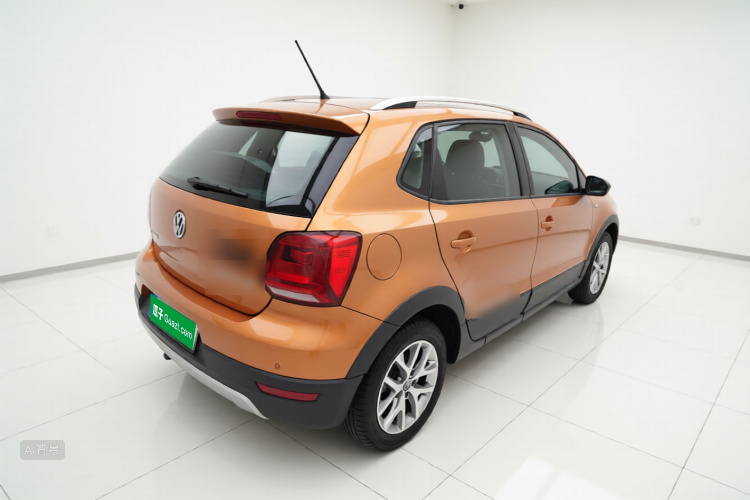 Volkswagen Polo 2015 car image #7