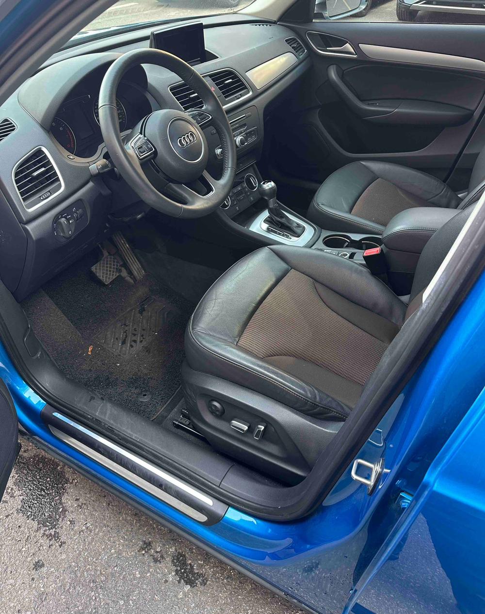 Audi Q3 2018 #18 Audi Q3 2018 car image #18
