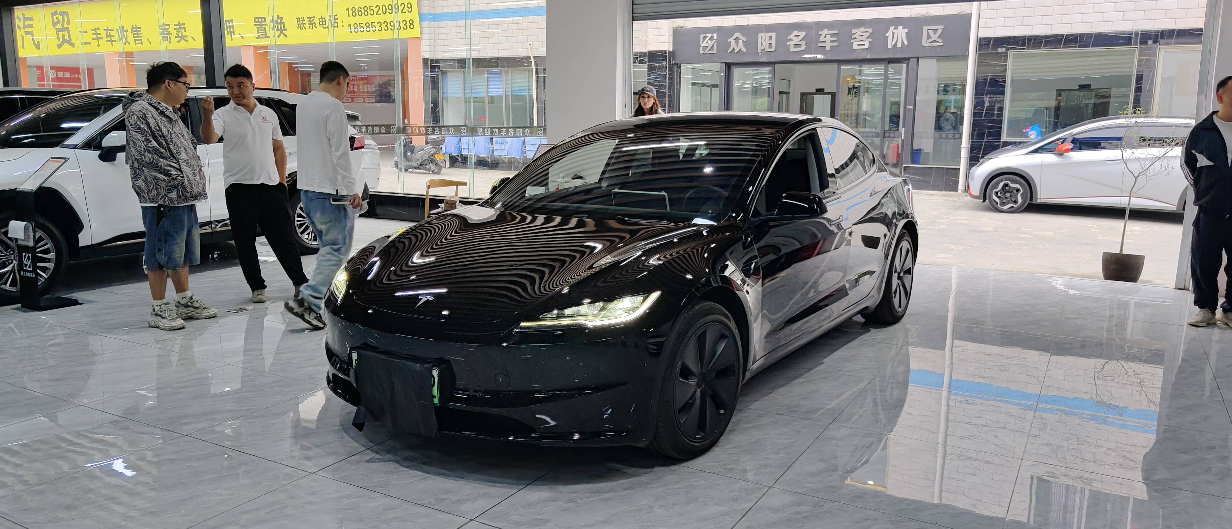 Tesla Model 3 2024 car image 
