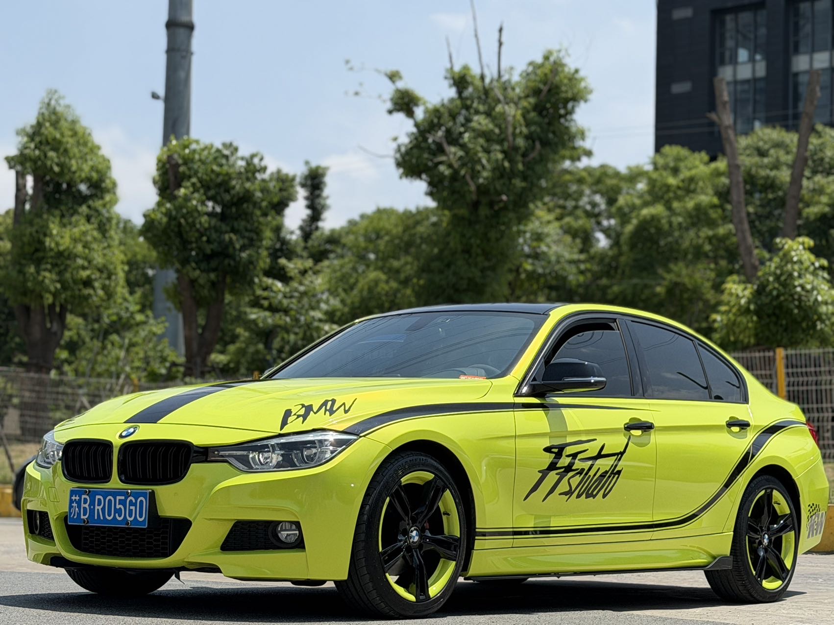 BMW 3 Series 2019 car image 