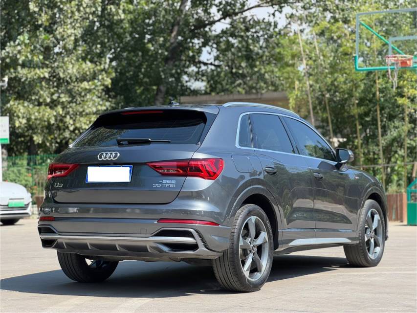 Audi Q3 2023 #4 Audi Q3 2023 car image #4