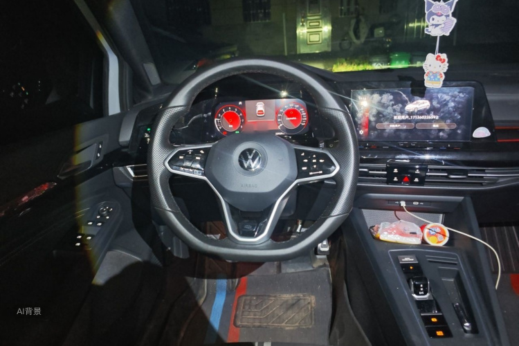 Volkswagen Golf 2024 car image #12