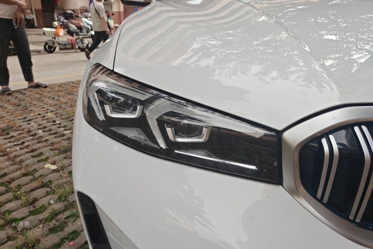 BMW 3 Series 2024 car image #8