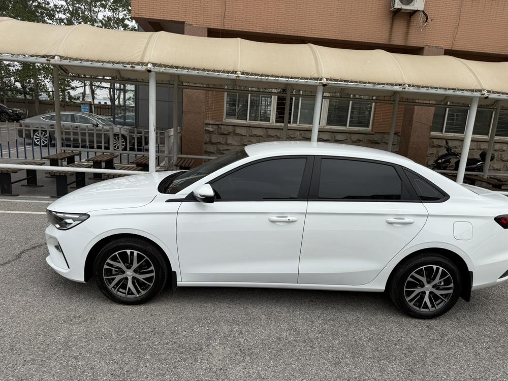 2025 #4 2025 car image #4