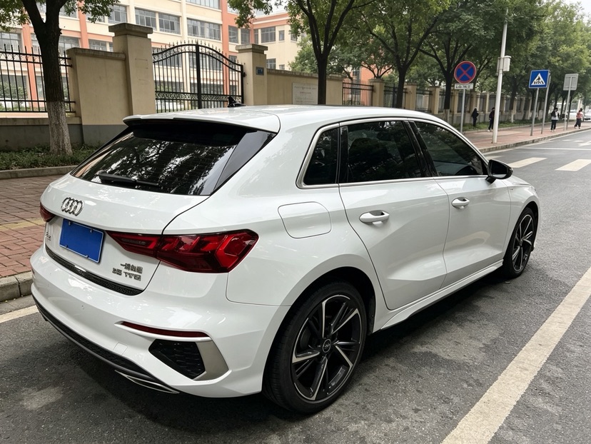Audi A3 2023 #13 Audi A3 2023 صورة سيارة #13