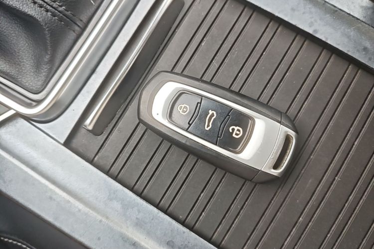 GEELY Emgrand 2018 immagine di auto #9