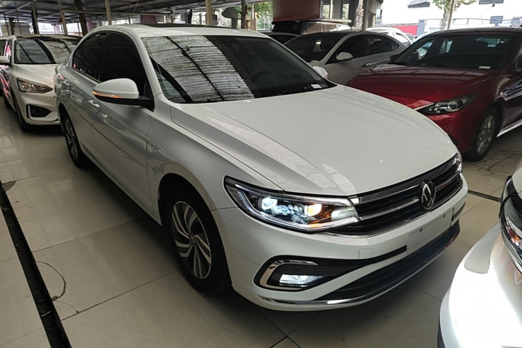 Volkswagen Bora 2022 immagine di auto #4