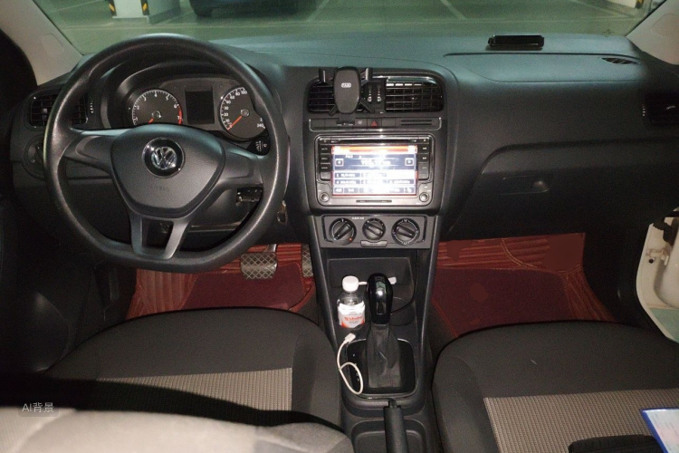 Volkswagen Polo 2016 car image #11