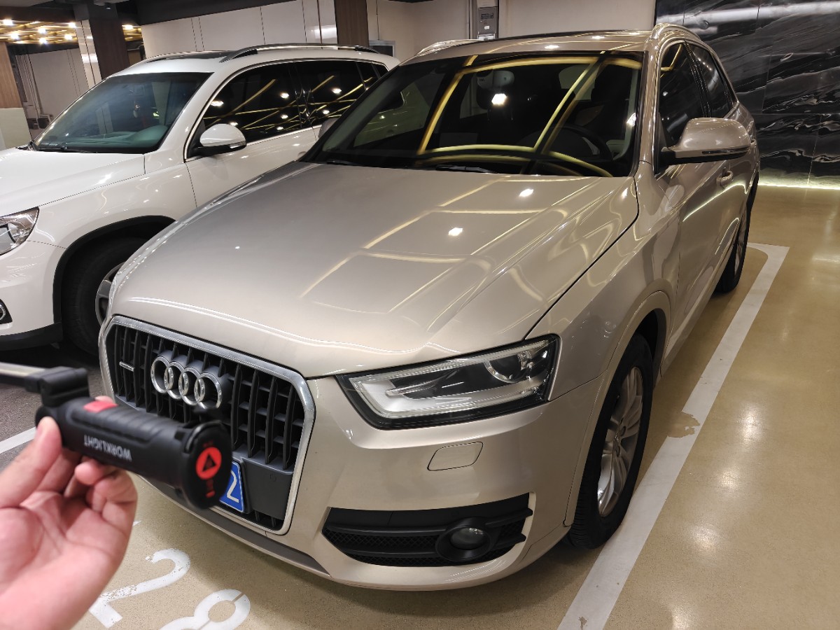 Audi Q3 2015 Audi Q3 2015 car image