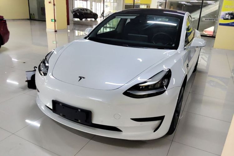 Tesla Model 3 2020 #2 Tesla Model 3 2020 صورة سيارة #2