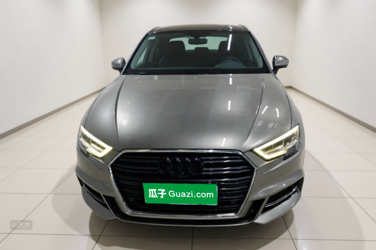 Audi A3 2019 car image #3