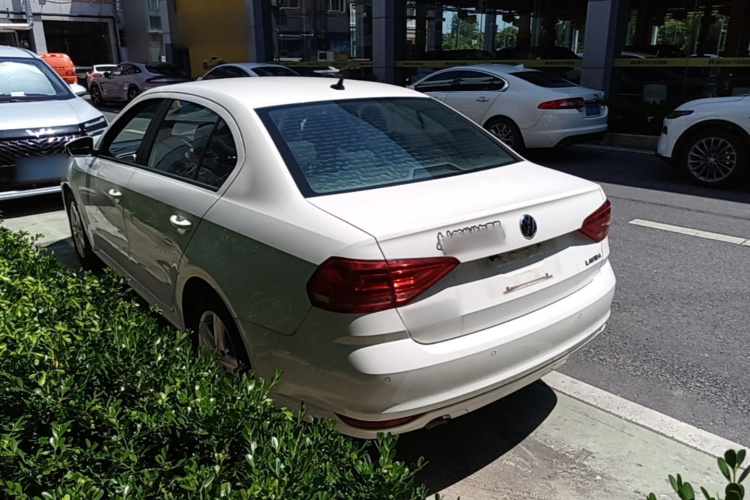 Volkswagen Lavida 2019 #5 Volkswagen Lavida 2019 car image #5