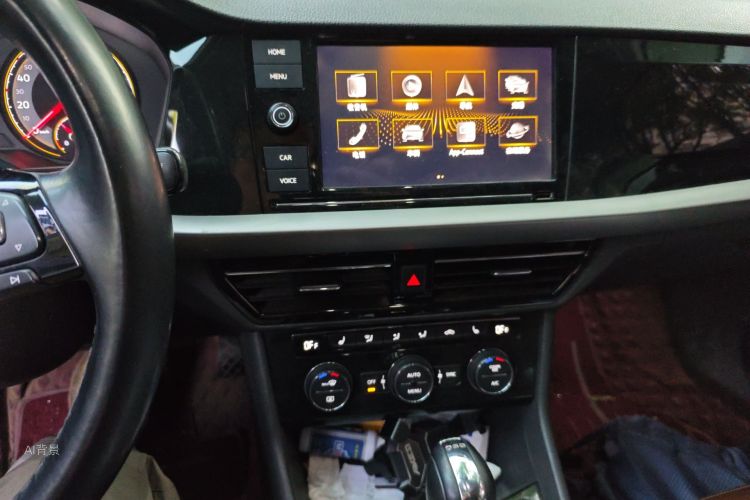 Volkswagen Lavida 2018 car image #15