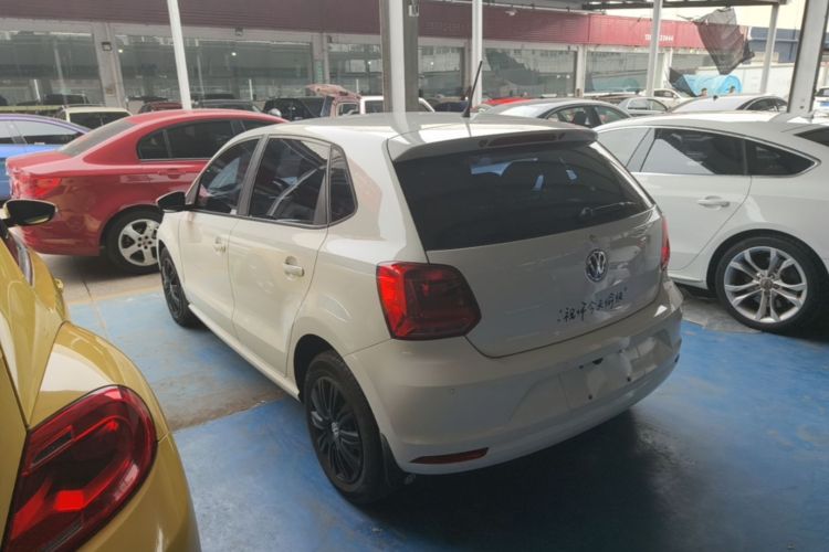 Volkswagen Polo 2019 car image #5