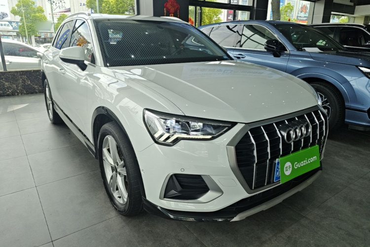 Audi Q3 2023 #6 Audi Q3 2023 car image #6