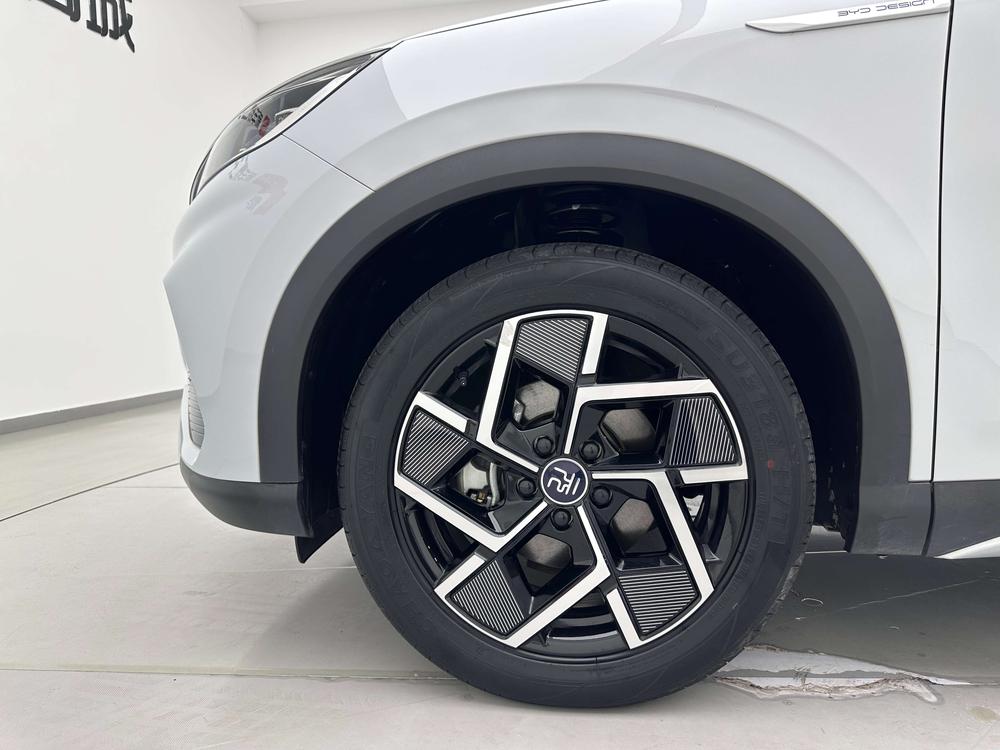 BYD Yuan Plus 2023 immagine di auto #15