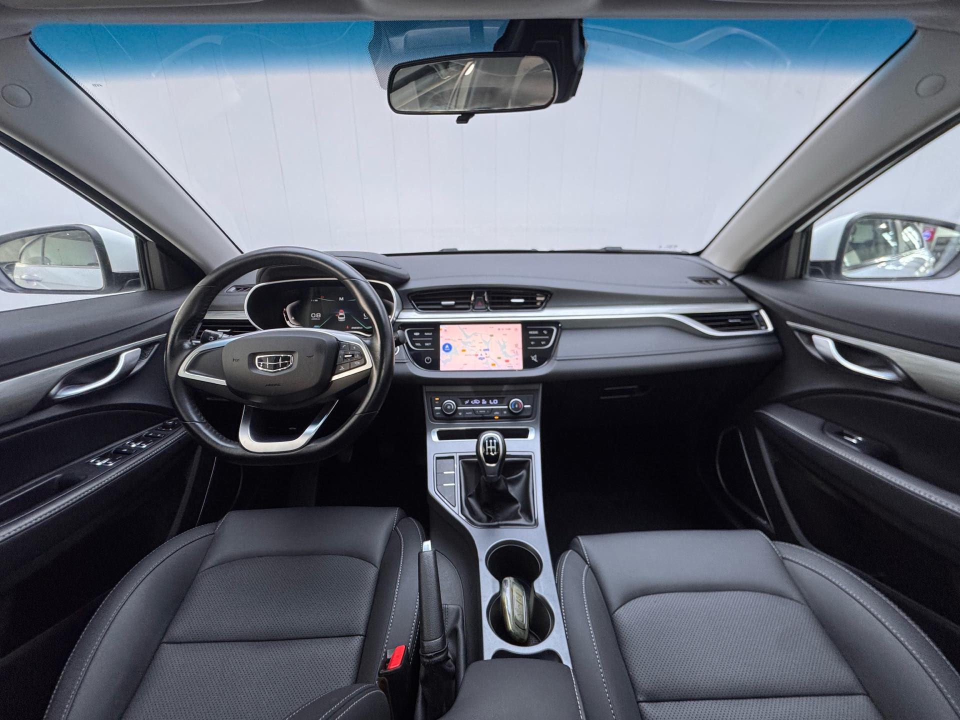GEELY Emgrand 2019 #4 GEELY Emgrand 2019 car image #4