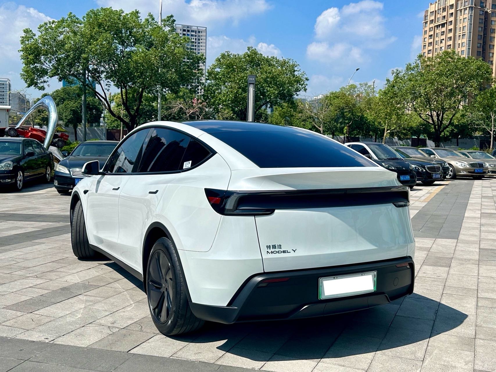 Tesla Model Y 2025 #3 Tesla Model Y 2025 immagine di auto #3