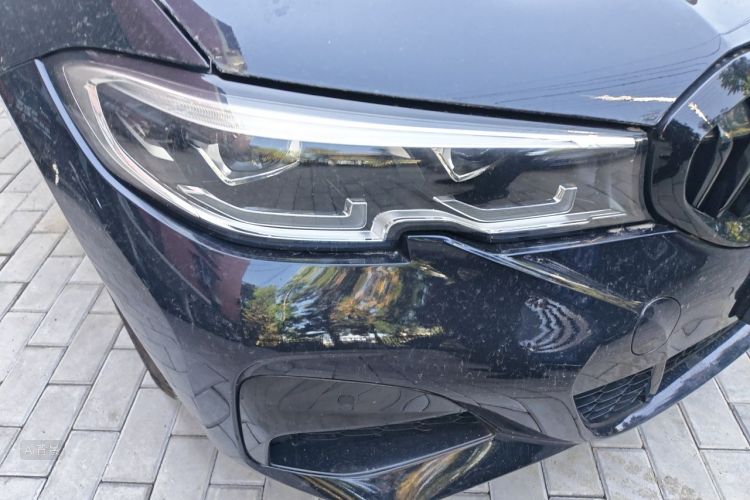 BMW 3 Series 2021 car image #8