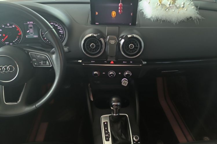 Audi A3 2021 immagine di auto #13
