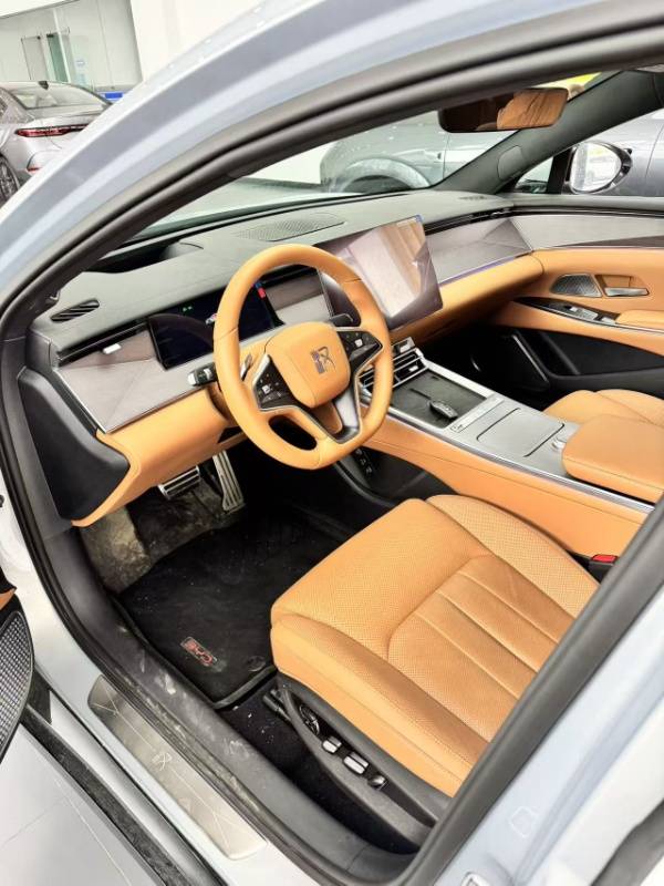 BYD HanL 2025 car image #4