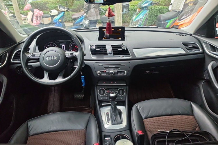 Audi Q3 2016 #7 Audi Q3 2016 car image #7