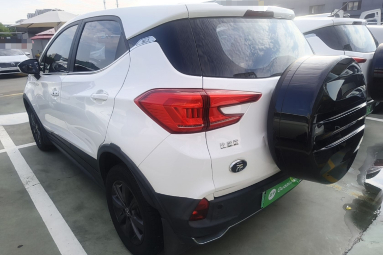 BYD Yuan New Energy 2019 #7 BYD Yuan New Energy 2019 car image #7