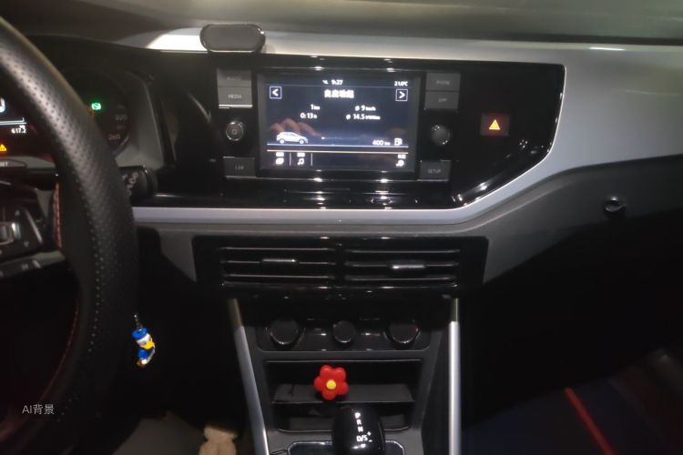 Volkswagen Polo 2019 car image #15
