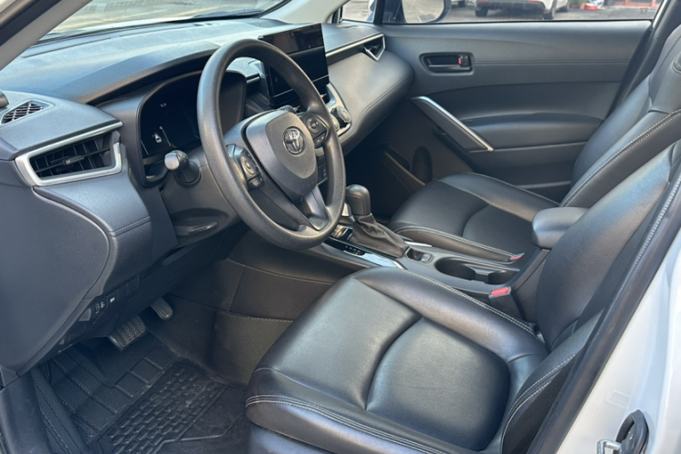 Toyota Corolla Cross 2024 car image #11