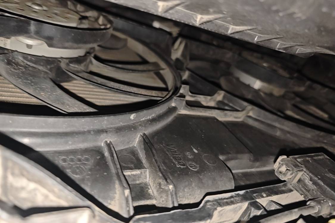 Audi Q3 2018 car image #29