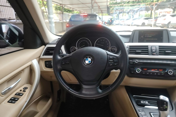 BMW 3 Series 2015 #11 BMW 3 Series 2015 car image #11