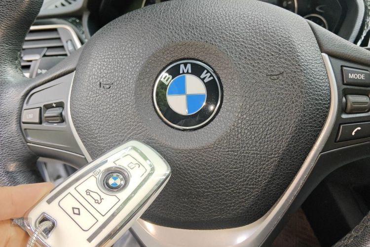 BMW 3 Series GT 2019 car image #10