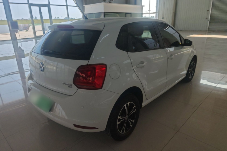 Volkswagen Polo 2018 car image #5